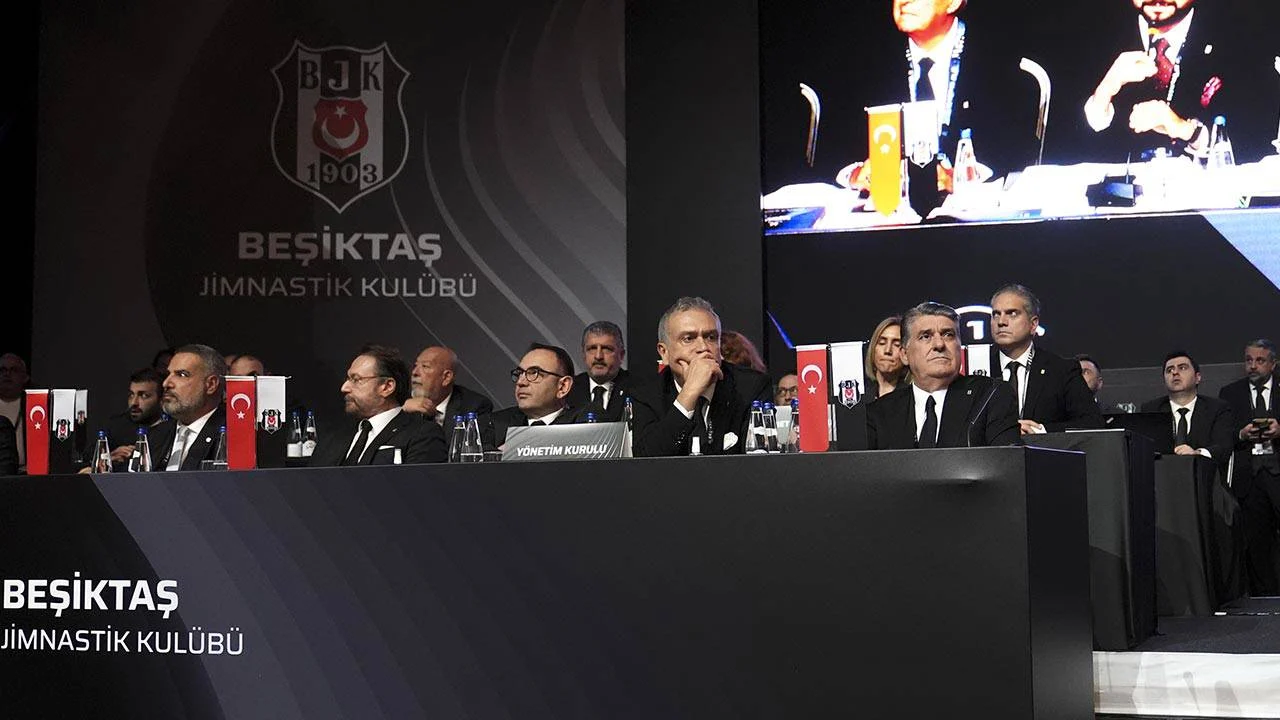Serdal Adalı yönetimi ibra edildi