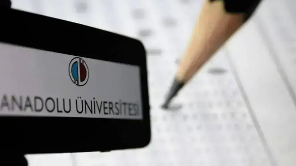 AÖF sınav tarihleri ne zaman? Anadolu Üniversitesi AÖF 2026-2027 Bahar, Güz Dönemi sınav takvimi