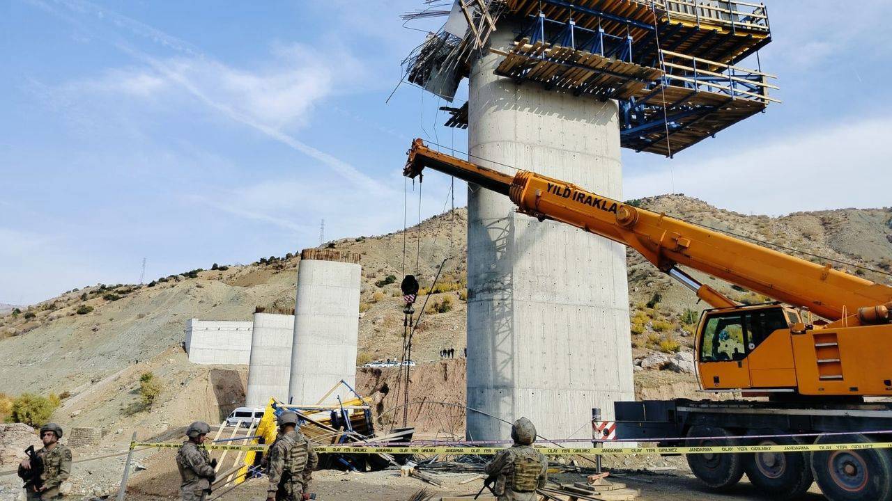 4 işçinin öldüğü viyadük kazasında ek rapor: Hatalı montaj tespit edildi