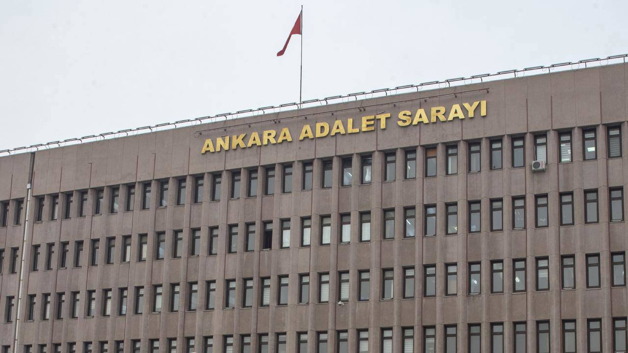 Bir kişi daha sosyal medya paylaşımları "müstehcen" olduğu iddiasıyla gözaltına alındı