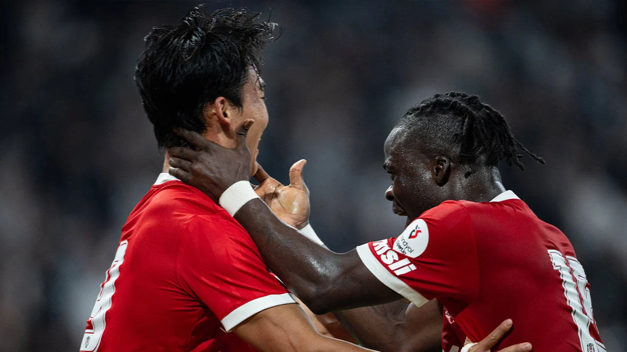 Beşiktaş, Başakşehir’i Oh ve Olaitan’ın golleriyle geçti