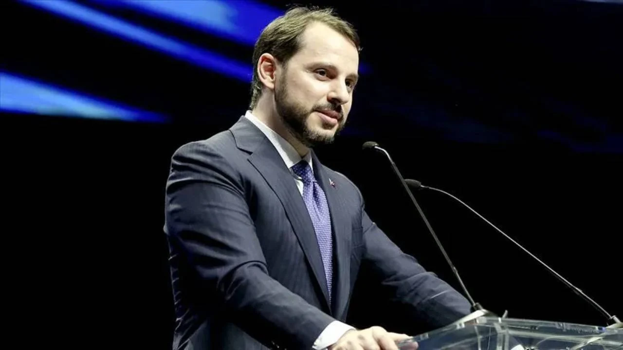 Fon vurgunu tartışması: AKP'li isimden Berat Albayrak'a "17 Aralık" göndermesi