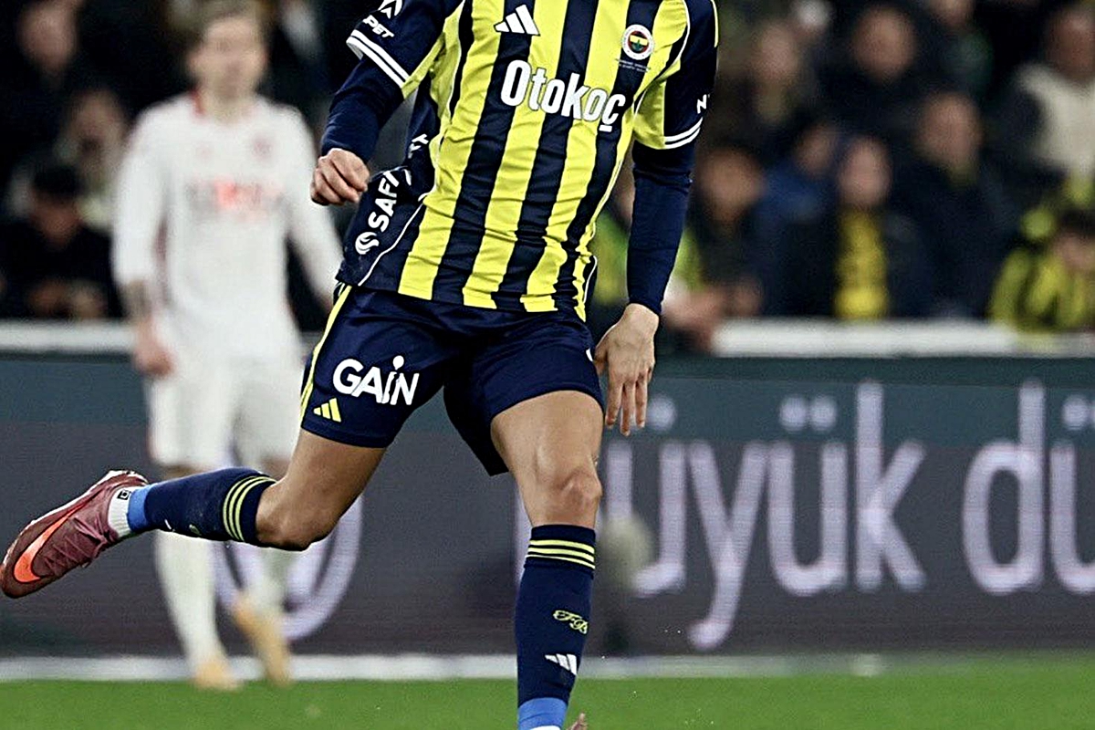 Antrenmanı yarıda bıraktı! Fenerbahçe'de sakatlık şoku